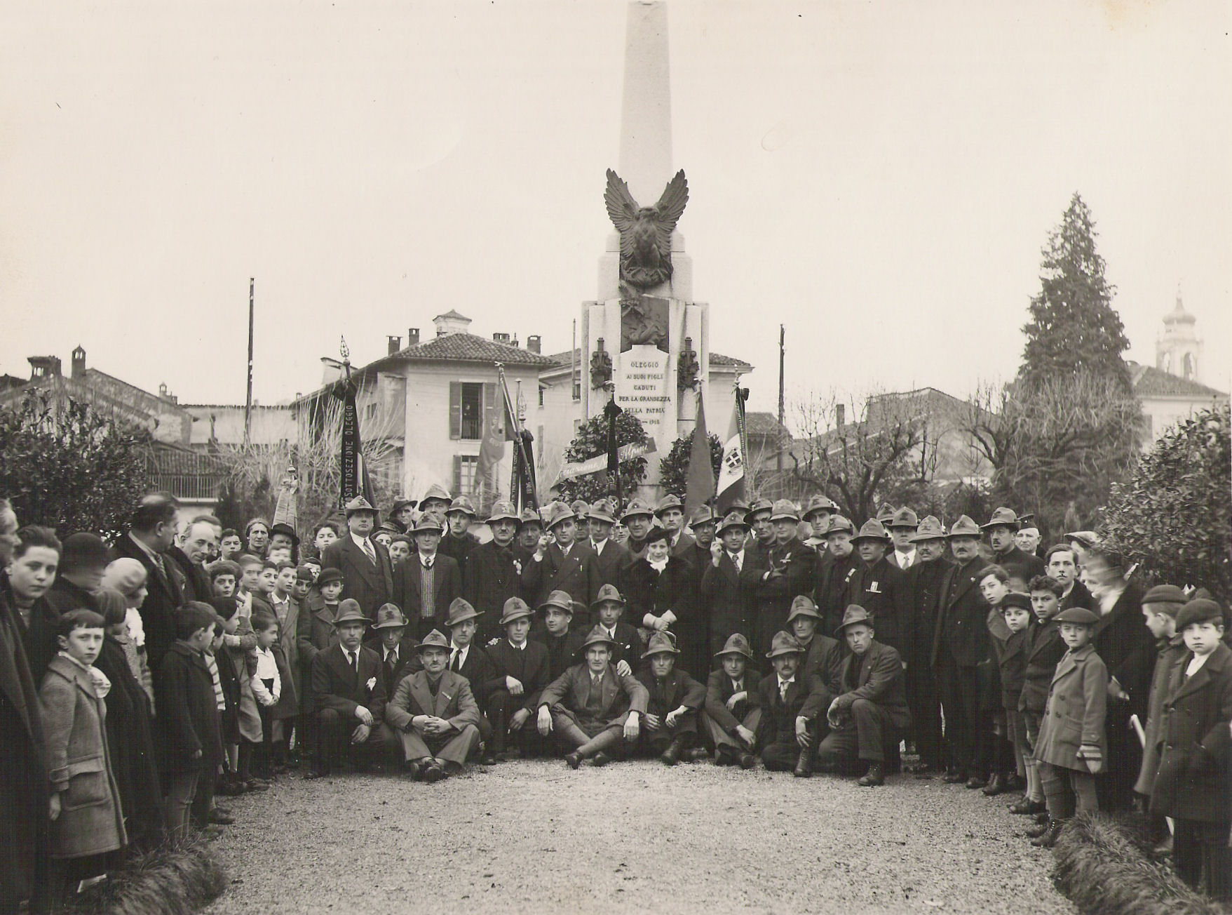 Foto ricordo Monumento ai Caduti