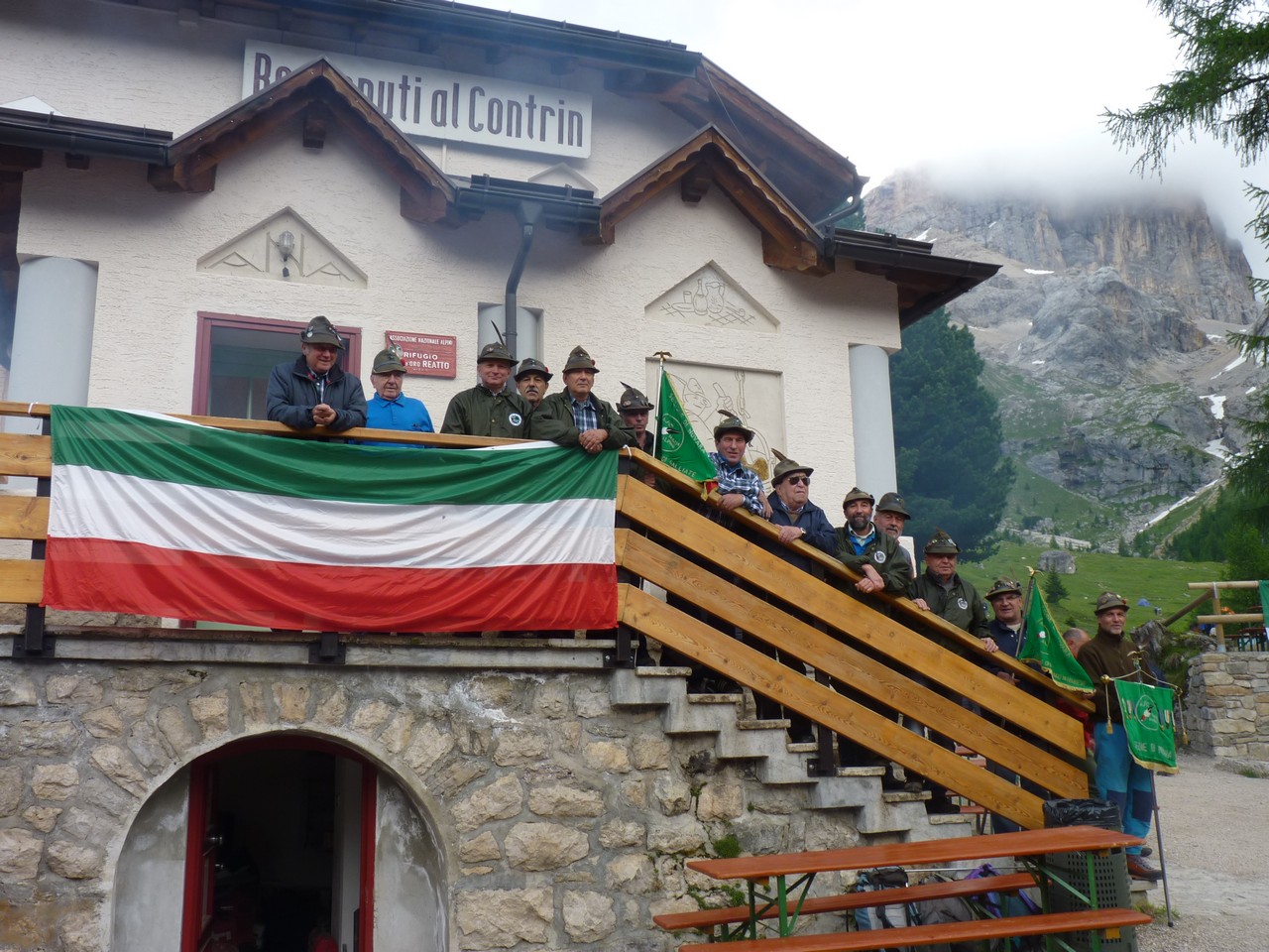 La Sezione di Novara al 28° Raduno al Rifugio Contrin La Sezione di Novara al 28° Raduno al Rifugio Contrin