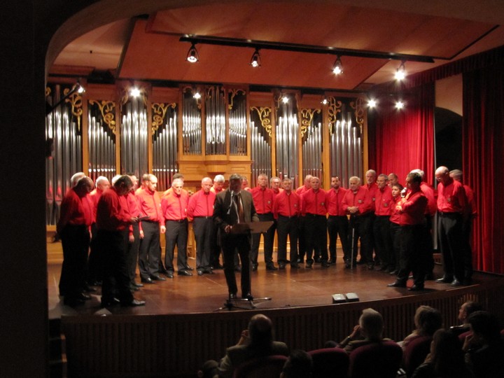 Il Coro "Monti Pallidi" di Laives in concerto all'Auditorium del Conservatorio Cantelli Il Coro "Monti Pallidi" di Laives in concerto all'Auditorium del Conservatorio Cantelli
