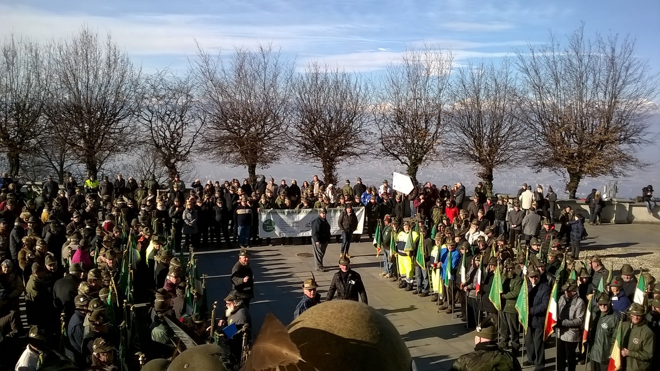 Antonio Palombo e Riccardo Garavaglia rappresentano la Sezione di Novara alla manifestazione Antonio Palombo e Riccardo Garavaglia rappresentano la Sezione di Novara alla manifestazione